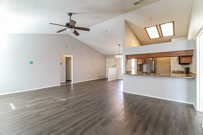 Photo - 2917 Highlawn Terrace
