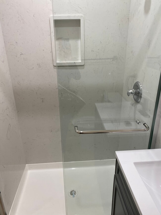 Photo - 2480 Virginia St Unit 4