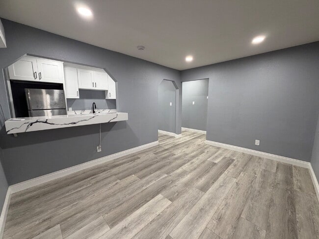 Photo - 100% NEWLY REMODELED - MUST SEE - WON'T LAST _   Only 4 miles from USC and 6 miles from DTLA