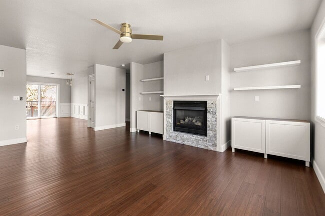 Building Photo - 9746 SW 34th Pl Unit Apt 7