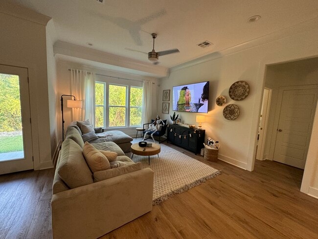 Photo - 1549 Alum Creek Dr