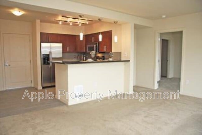 Building Photo - 211 Kirkland Ave Unit #307