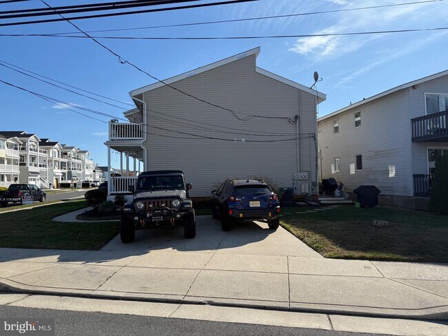 Photo - 4000 Bayshore Ave