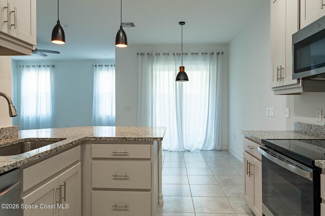 Photo - 1800 Noel Pl