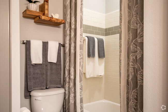 2BR,2BA_B1_1,103 SqFt