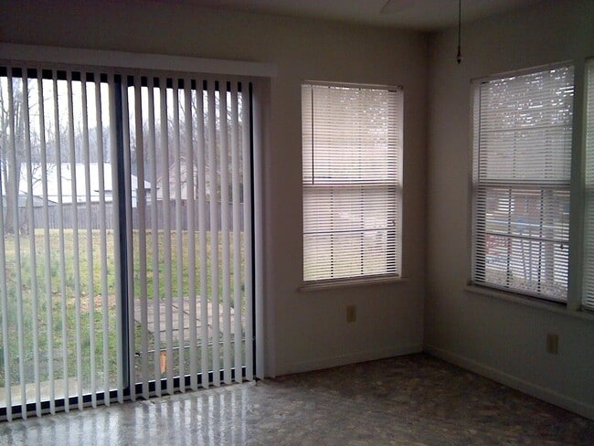 Photo - 3201 Foxchase Ct
