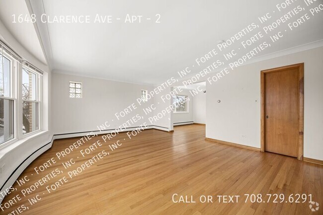 Building Photo - Massive 4-Bed, 2-Bath Apartment in Berwyn ... Unit 2