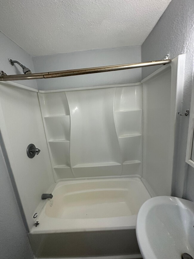 Photo - 1611 W 34th St