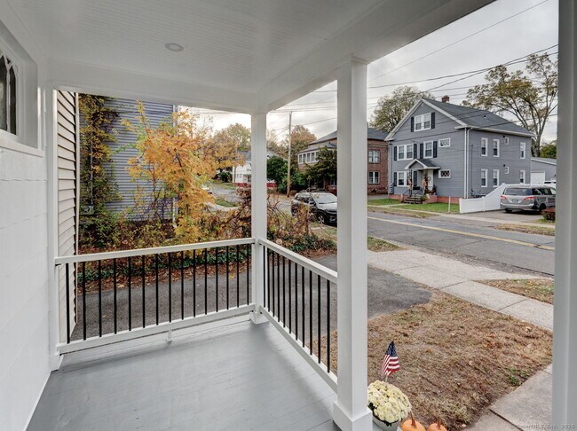 Photo - 44 Wallace Row Unit 1