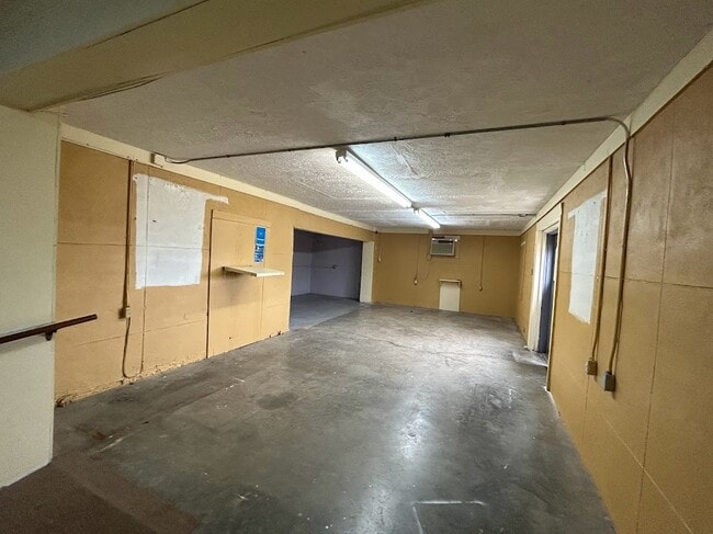 110 W 21st Ave