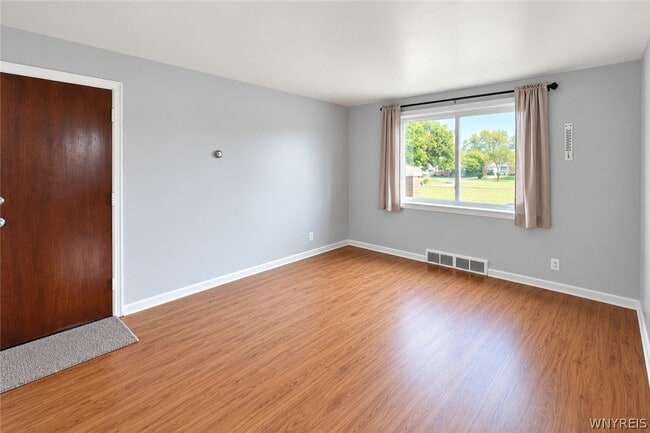 Photo - 1455 Sheridan Dr