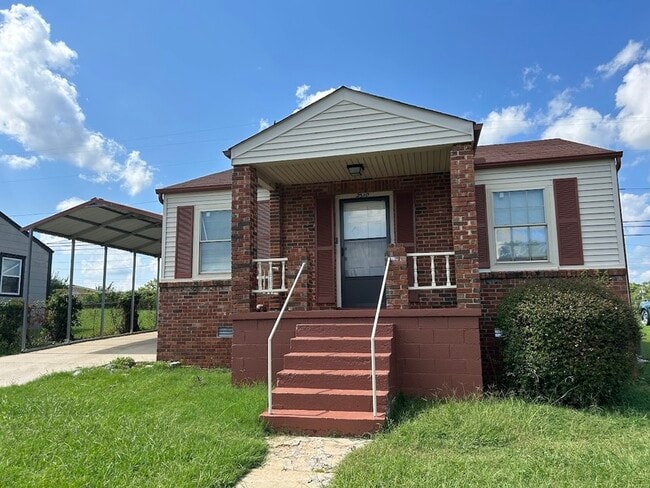 Photo - 2310 Hammonds Ave NW