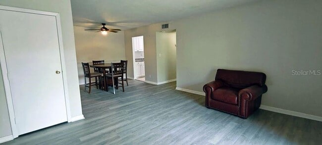 Photo - 6519 W Newberry Rd Unidad 805