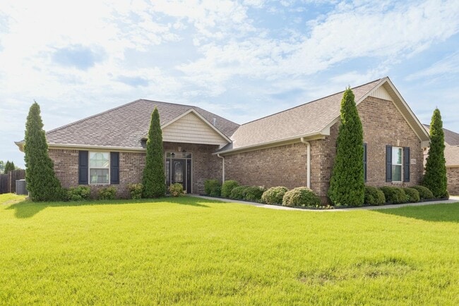 Building Photo - 13384 Hidden Valley Dr Rental