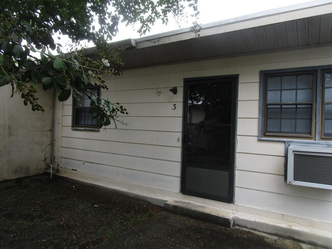Building Photo - 25 Cuttino Rd Rental
