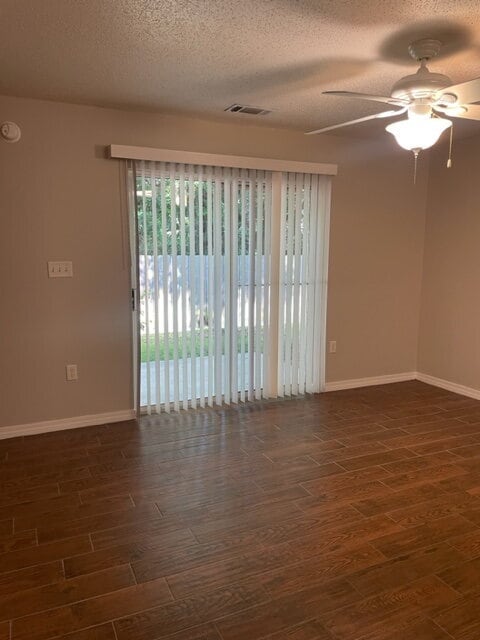 Photo - "Charming 2-Bed Townhouse Oasis - Prime Fort Walton Beach Location!"