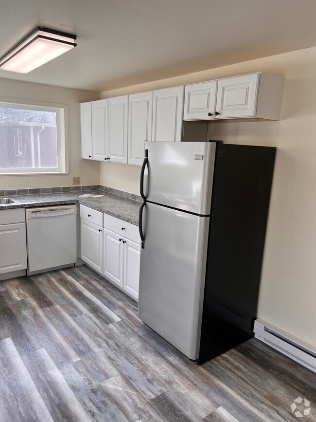Building Photo - 530 Front St Unit 2 Rental