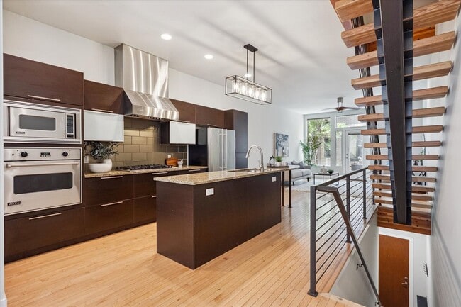 Photo - 2900 Inca St