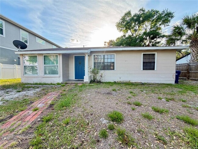 Building Photo - 3619 S Hesperides St