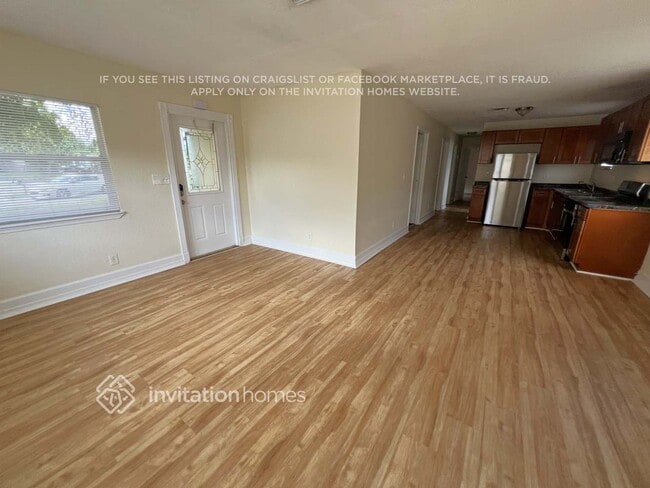 Photo - 2450 NW 30th Way