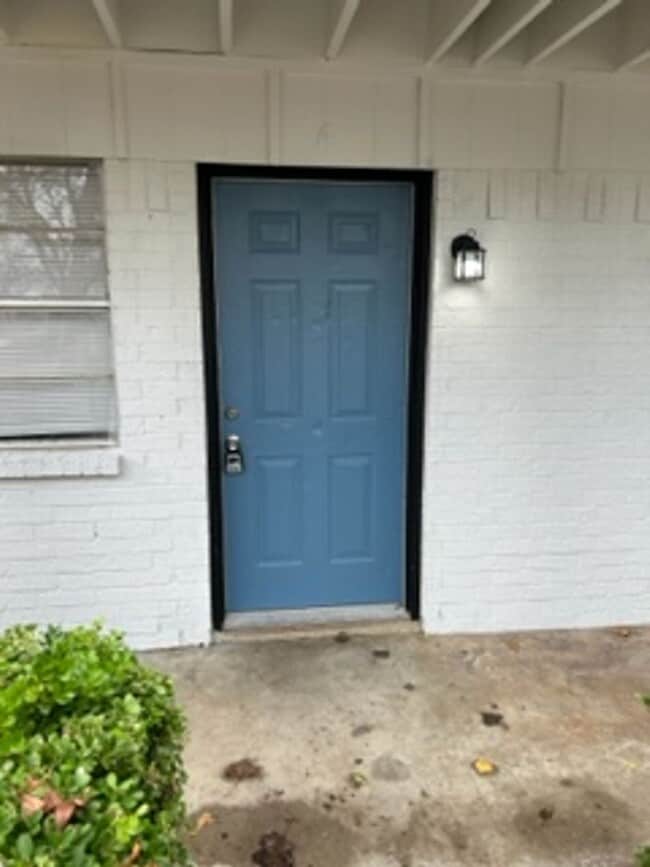 Photo - 400 Donnell Dr Unit A