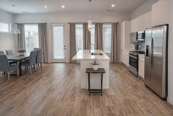 Photo - 4413 Santorini Ln