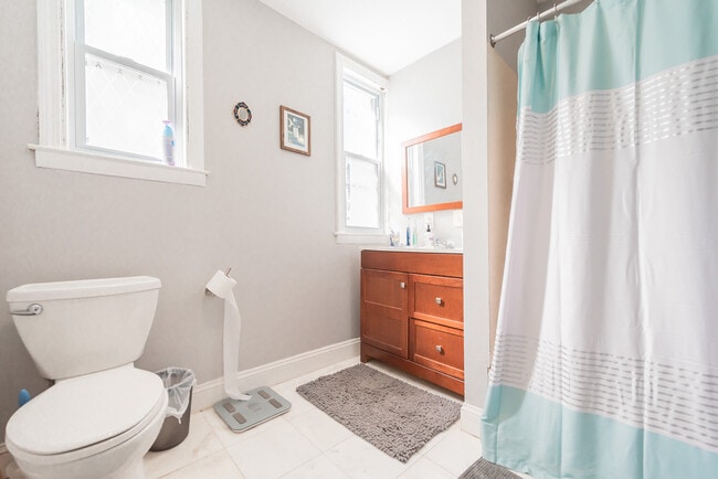47 Cornwall St Unit 1