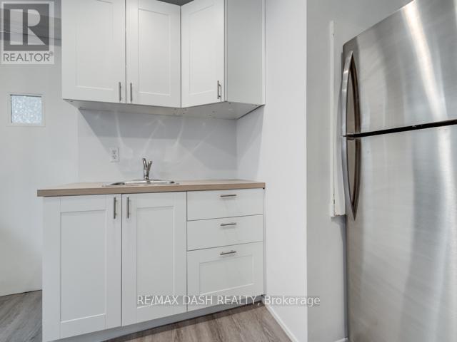 Photo - 661 Huron St Unit 105