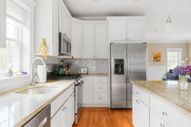 Photo - 788 Belmont St