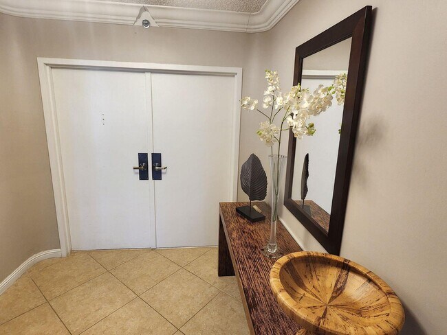 Photo - 4748 S Ocean Blvd Unidad 5B