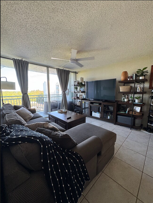 Spacious 2BR/2BA in Salt Ponds Condo Unf... Condo for Rent in Key