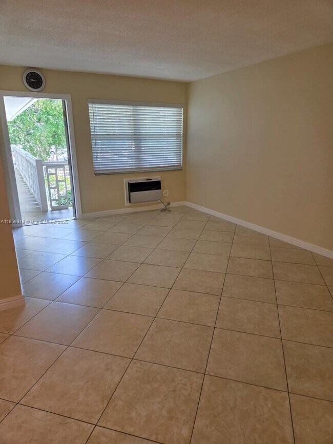 Photo - 3500 Harrison St Unit 10