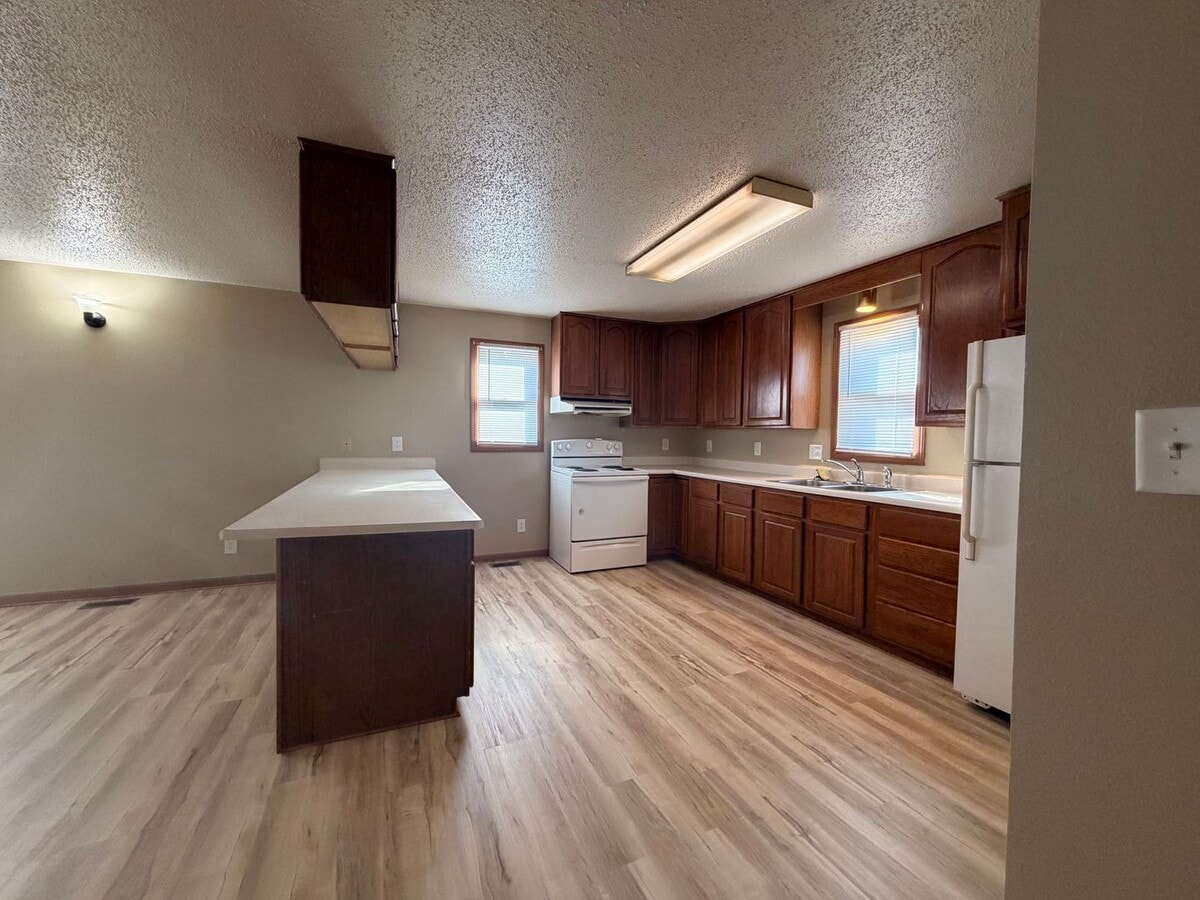 Photo - 1402 S 24th St Unit = 1402 S 24th Street