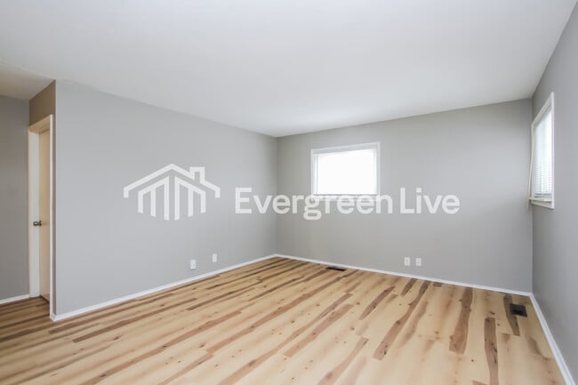 Photo - 615 S Green St