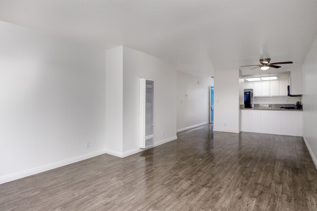Photo - 750 Redondo Beach Blvd Apartments