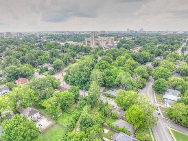 Photo - 1524 N Parkway