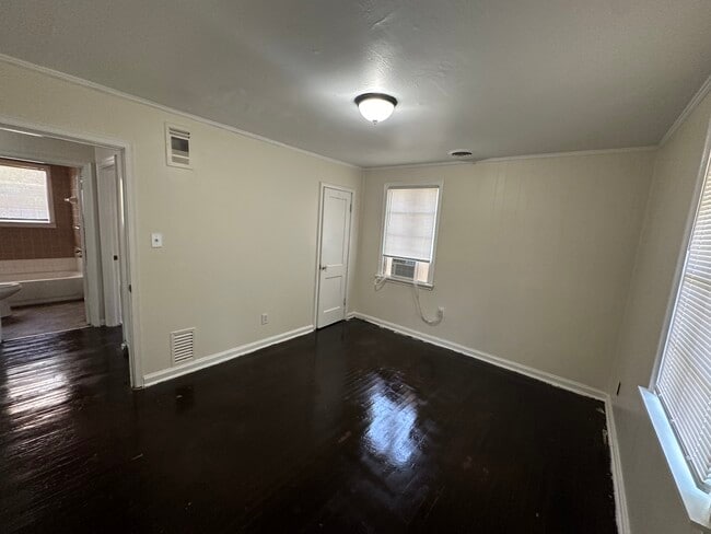 Photo - 454 E Norwood Ave