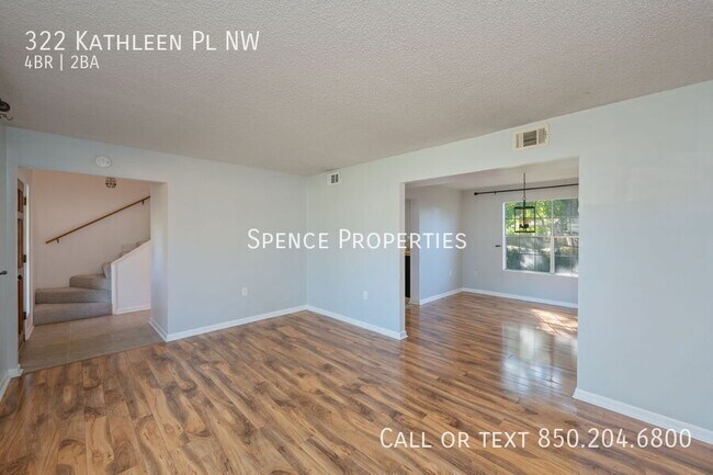 Photo - 322 Kathleen Pl NW