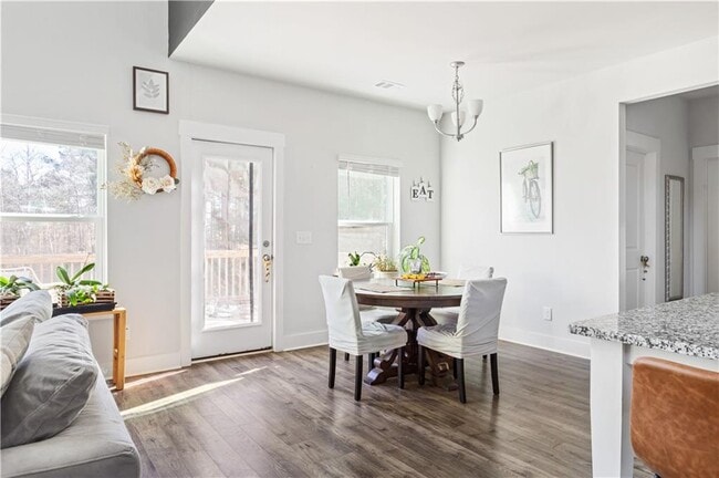 Photo - 201 Aspen Valley Ln