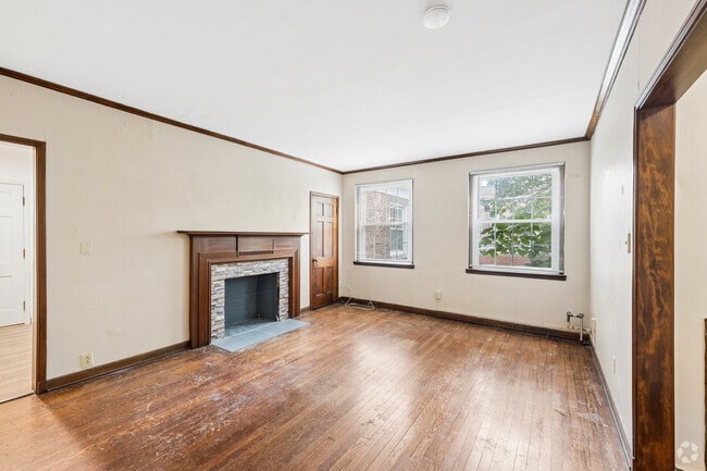 1BR, 1BA - 700SF - Living Room - Johnson Apartments