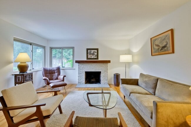 Photo - Amazing Midtown Home on a Quiet Cul-de-sac.