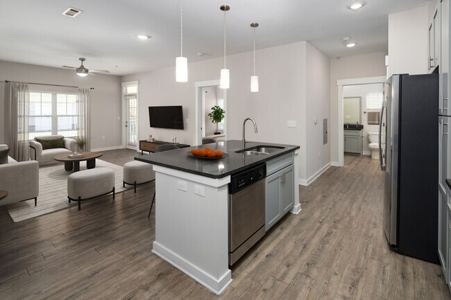 Proximity Northlake