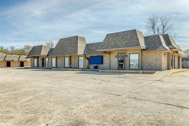 Photo - 1700 E State Hwy 152