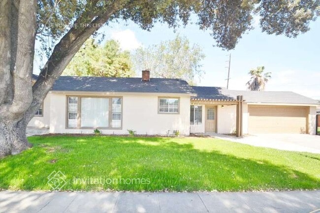 Photo - 6990 Malibu Dr House