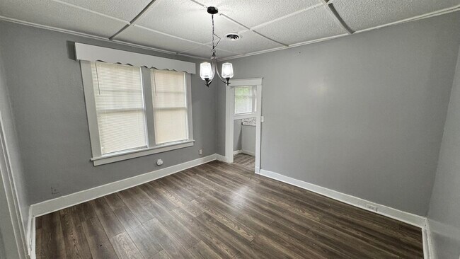 Photo - 3209 Choctaw Ave