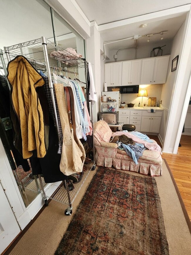 Photo - STUDIO DOWNTOWN Rutledge Ave - Available August 1, 2026