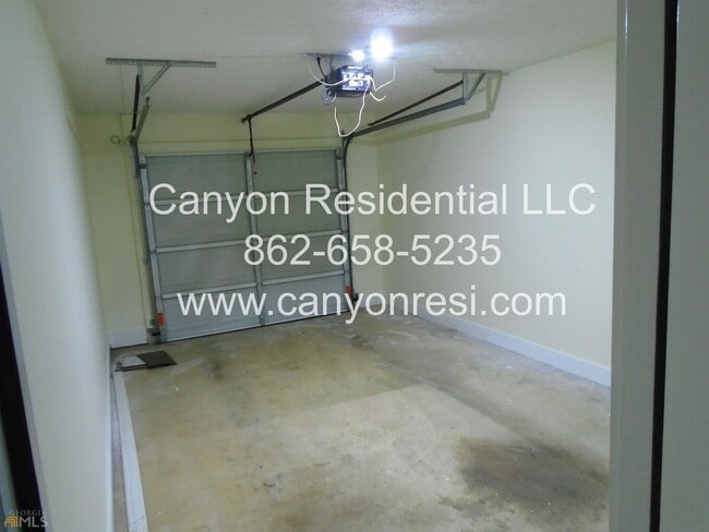 Photo - Beautiful 3b Room!Move in ready!