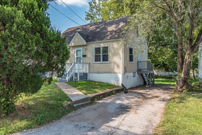 Photo - 6325 Jefferson Ave