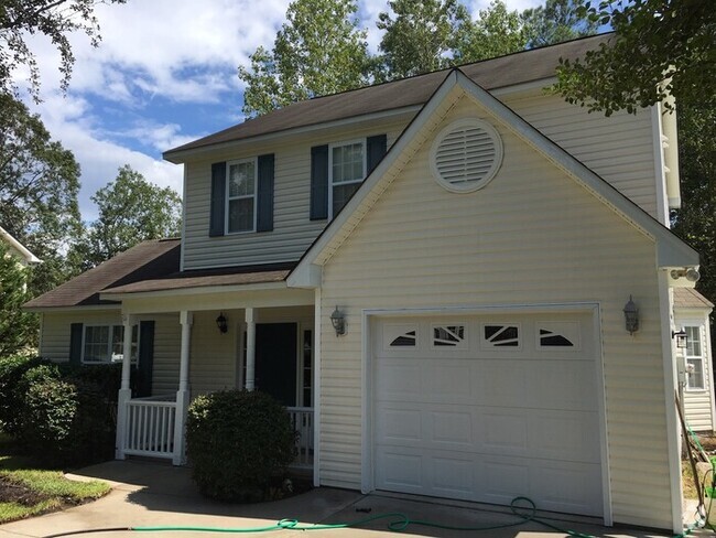 Building Photo - Leland! Beautiful two story home 3BR in St...