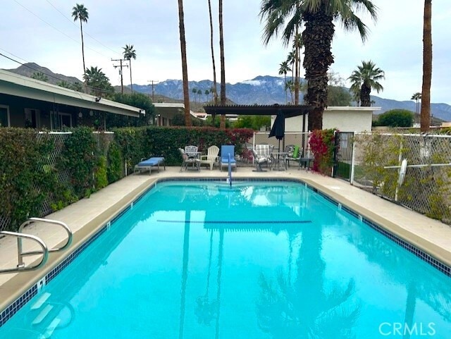 Building Photo - 37111 Cathedral Canyon Dr Unit 5